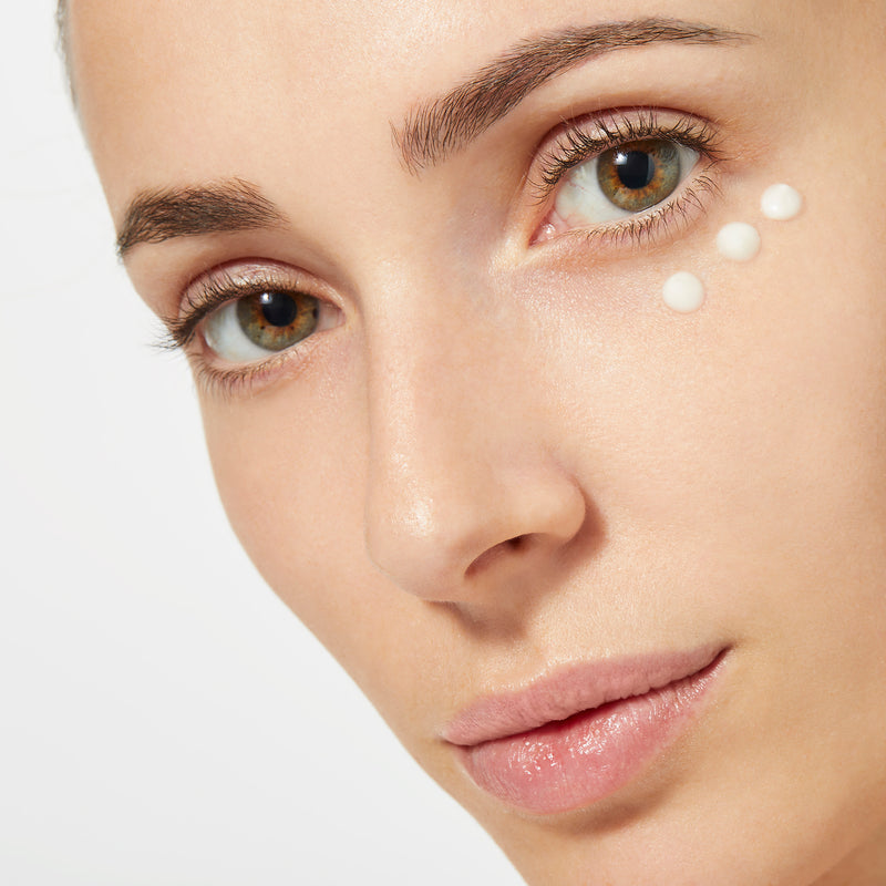 Contour des Yeux Anti-Âge Neige Éternelle - NOUVEAU